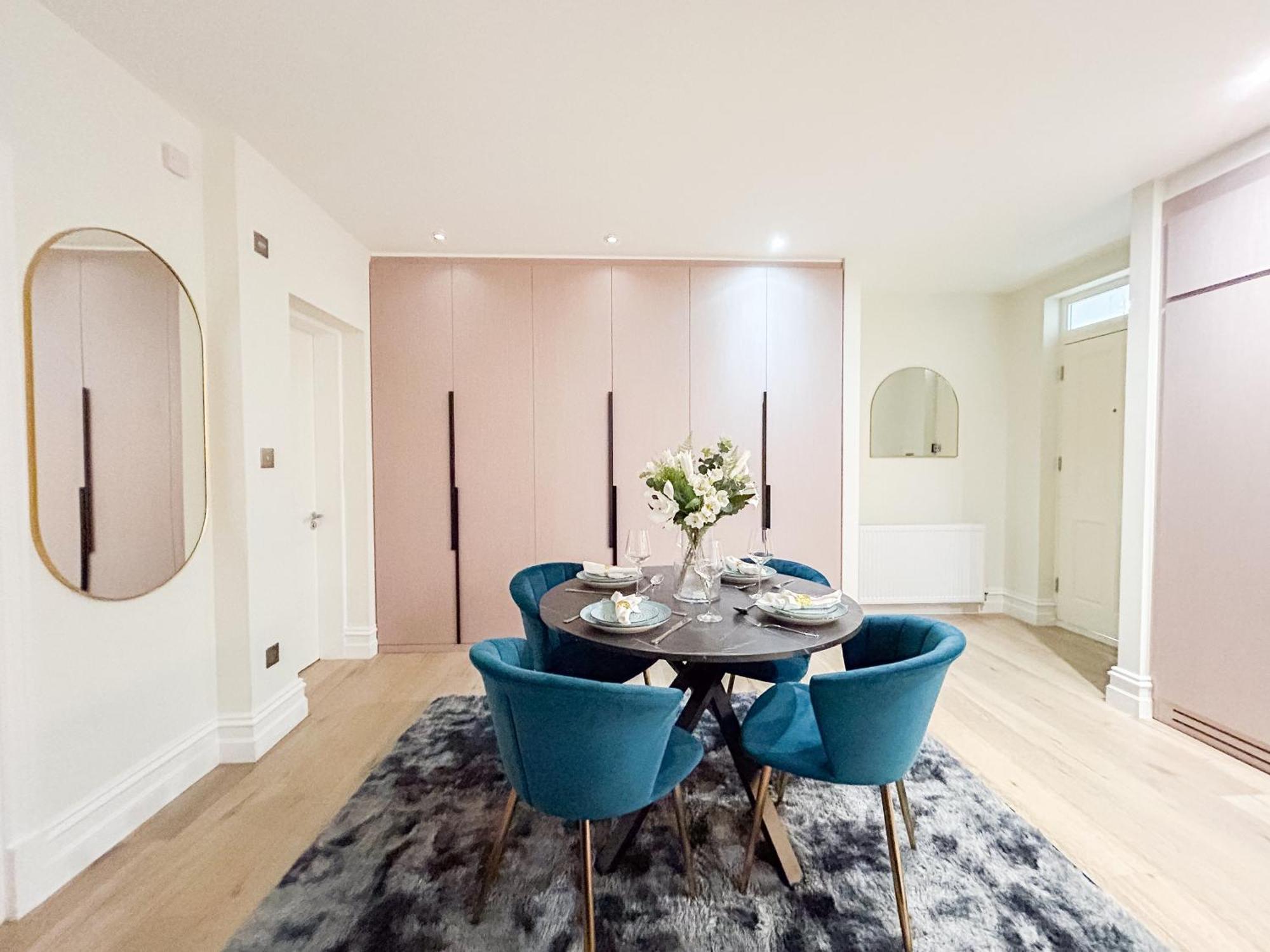 The Perfect City Escape For Your Next Vacation London Exterior photo